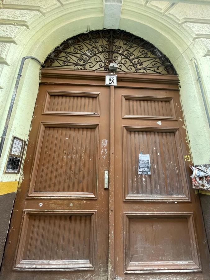 The Heart Of Budapest Albergue Exterior foto